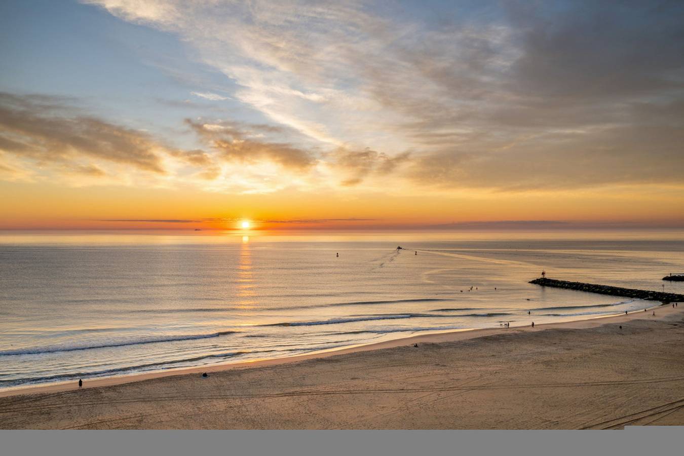 Apartamento entero, Oceanfront Beach Condo, Pool, Gym, Fishing Surfing in Virginia Beach