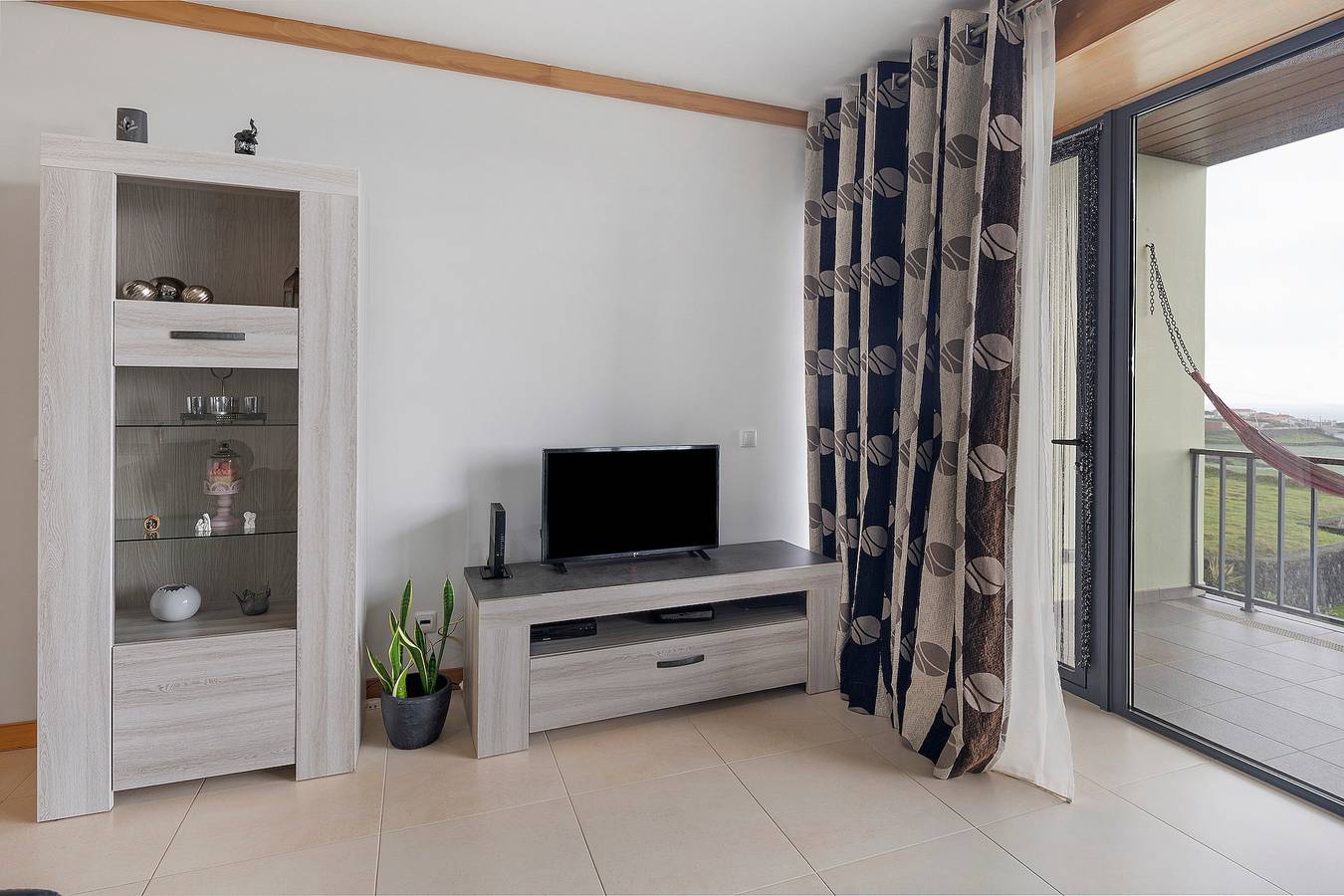 Ganze Wohnung, Apartment 'Quinta Da Faya' mit Meerblick, Balkon und Wlan in São Bartolomeu de Regatos, Terceira (Azoren)