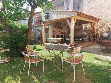 Chambre d’hôte pour 4 personnes, avec vue ainsi que terrasse et jardin, animaux acceptés à Cressé