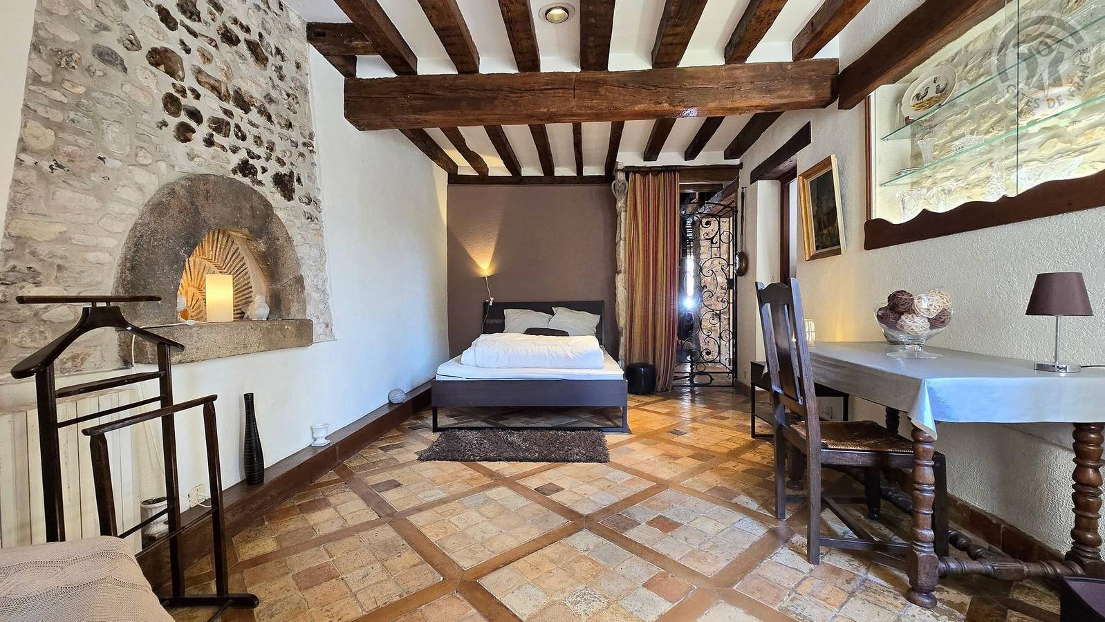 Saint Jacques in Houdan, Yvelines