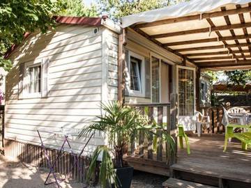 Mobil home pour 6 personnes, avec piscine et terrasse à Ribes