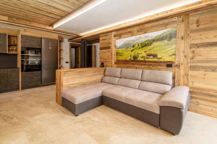 Ganze Wohnung, Ferienwohnung "Eisenholz" in Pistennähe mit 2 Balkonen und Wlan in Livigno (Stadt), Livigno