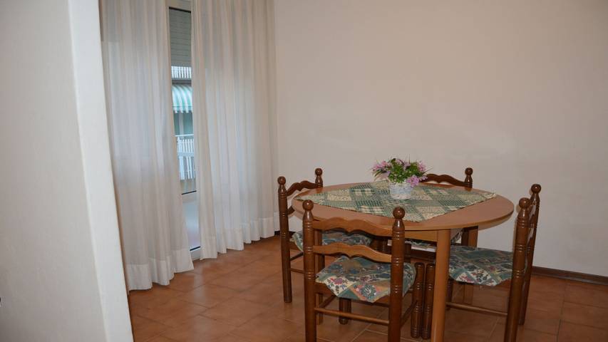 Ferienwohnung für 6 Personen, mit Balkon/Terrasse
