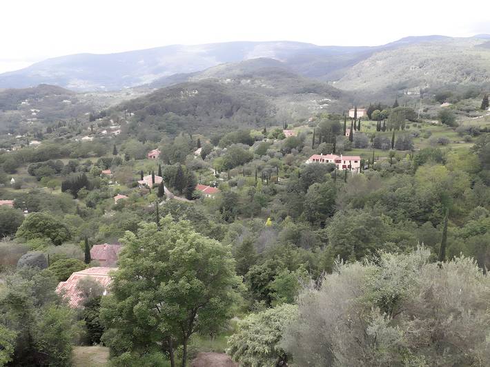 Chambre d’hôte pour 2 personnes, avec jardin à Fayence