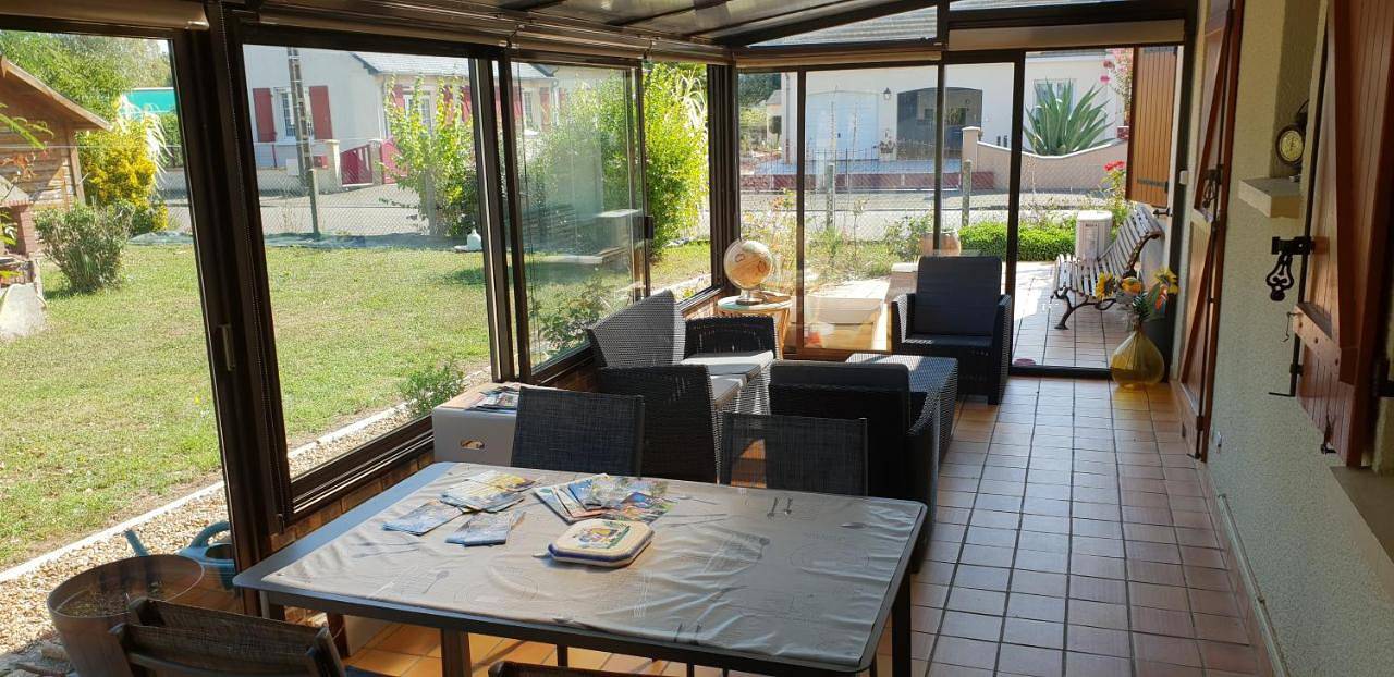 Appartement entier, Two-Bedroom House in La Suze-sur-Sarthe, Sarthe