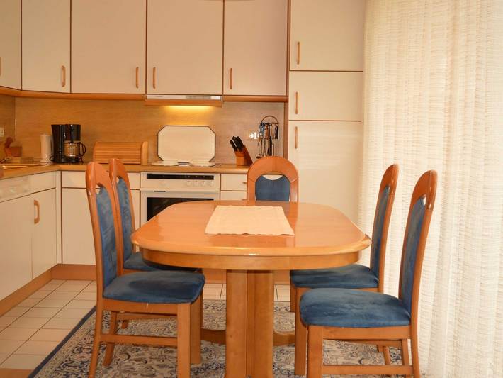 Ferienhaus für 7 Personen, mit Terrasse und Garten, kinderfreundlich in Horumersiel - 3