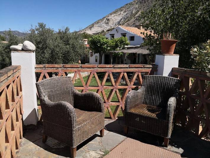 Hotel para 4 personas, con Jacuzzi y Terraza además de Jardín y Piscina en Nigüelas - 3