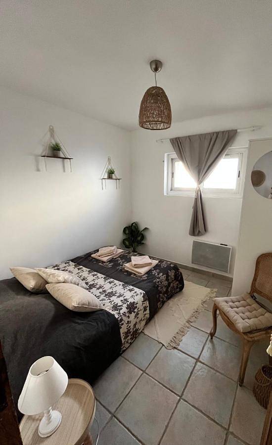 Gîte pour 4 personnes à Garons - 3