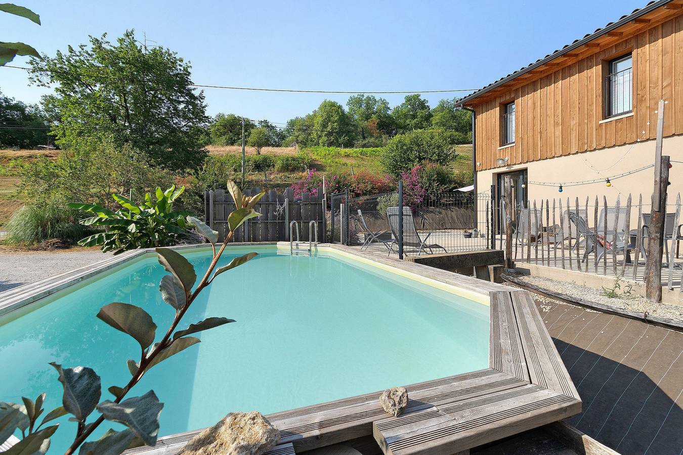 Vakantiehuis 'Maison De Vacances L Etable' met privézwembad, wifi en airco in Coly-Saint-Amand, Périgord Noir