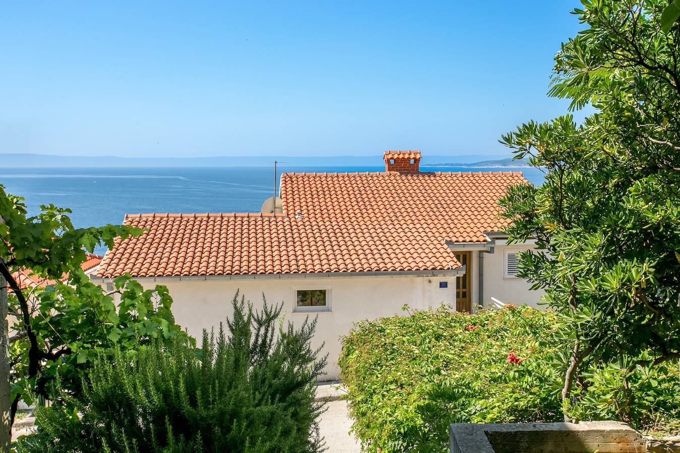 Ganze Wohnung, Studio Appartement mit Terrasse und Meerblick Baska Voda (Makarska) As-300-c in Baska Voda, Makarska Riviera