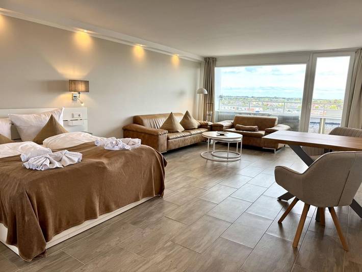 Ganze Ferienwohnung, Falkennest - Falkennest – Modernes, zentrales App. mit Balkon, Pkw-Stellplatz, Wlan. in Westerland, Sylt (Gemeinde)