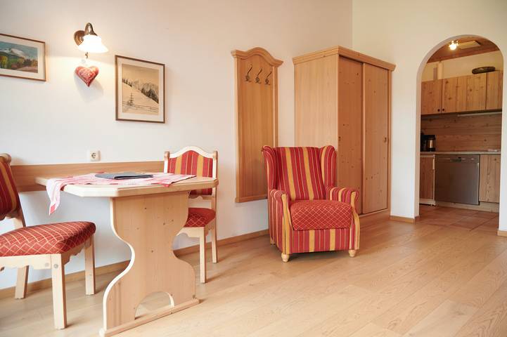 Ferienwohnung für 2 Personen, mit Balkon/Terrasse und Balkon sowie Sauna in Oberbayern - 4