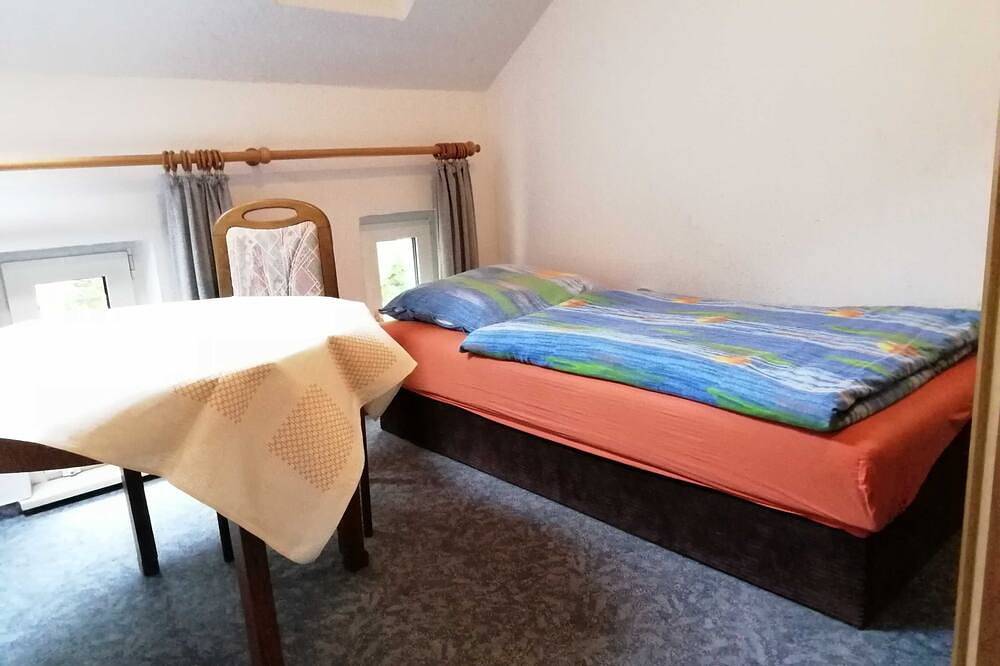 Ganze Wohnung, Ferienwohnungen Timmermann, 25128 - Ferienwohnung Timmermann, Gartenseite in Bunde, Nordseeküste