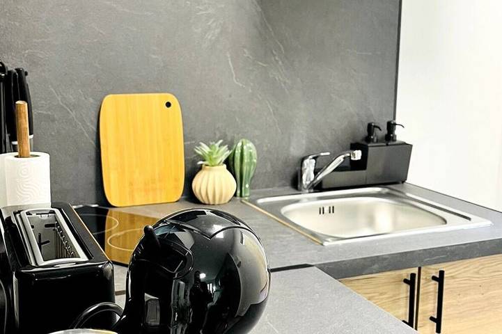 Apartamento entero, L'écrin Bleu - Studio Cosy Intra-Muros in Lunel, Costa mediterránea (Francia)