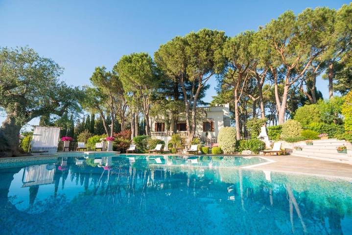 Gîte pour 10 personnes, avec piscine et jardin à Fasano - 3