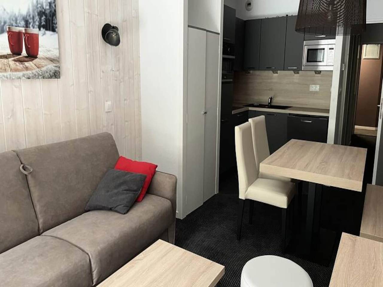 Entire apartment, Studio for 4 people in Gourette, Eaux-Bonnes