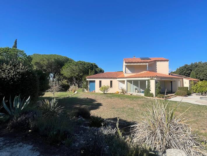 Location de vacances pour 10 personnes, avec Balcon ainsi que Terrasse et Jardin à Laroque-des-Albères - 4