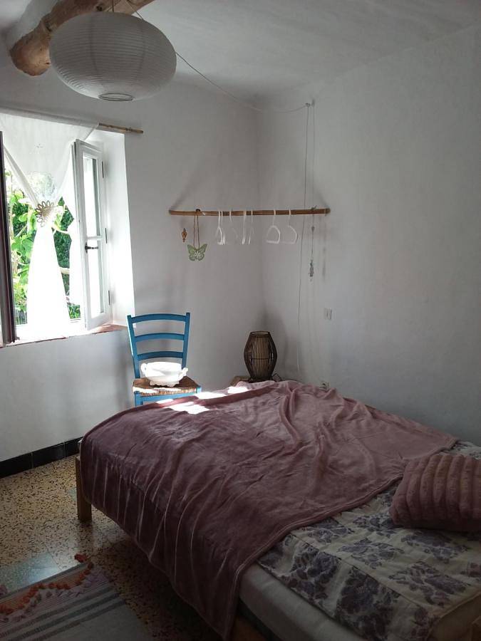 Chambre d’hôte pour 2 personnes, avec vue ainsi que terrasse et jardin
