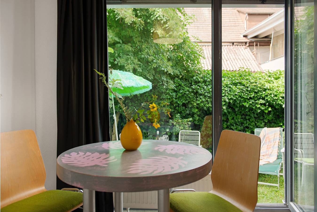 Ganze Wohnung, Ferienwohnung 'Studio-in Der Atelierhaus' mit Privatem Garten und Wi-Fi in Bodman-Ludwigshafen, Obersee (Bodensee)