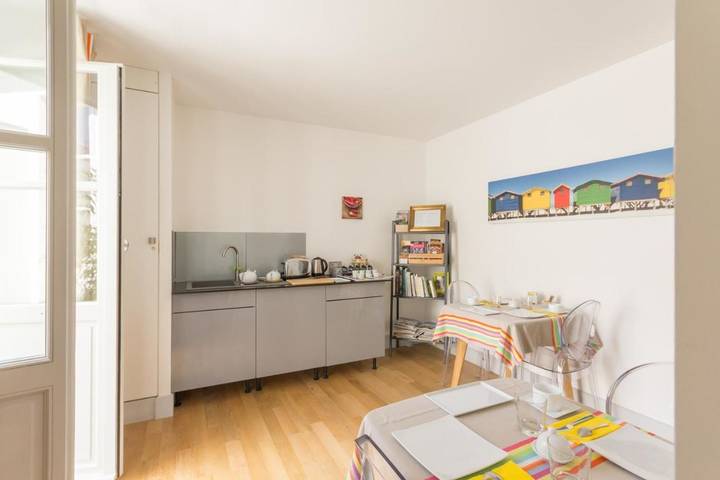 Ferienwohnung für 2 Personen, mit Terrasse in Versailles - 2