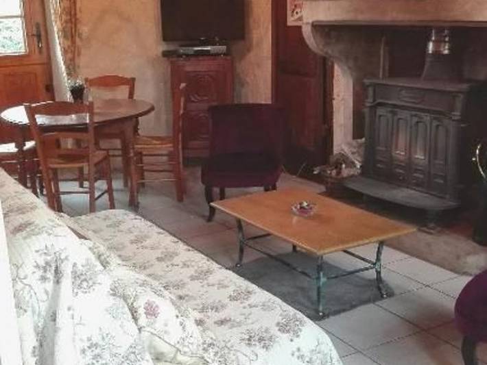 Maison cosy avec cheminée, jardin et animaux admis à Santigny in Santigny, Arrondissement d'Avallon