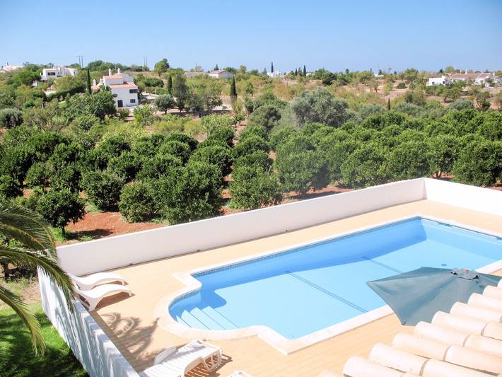 Ferienhaus für 6 Personen, mit Terrasse und Garten in Lagoa - 2