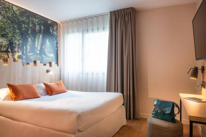 Hôtel pour 4 personnes, avec piscine dans Futuroscope - 2