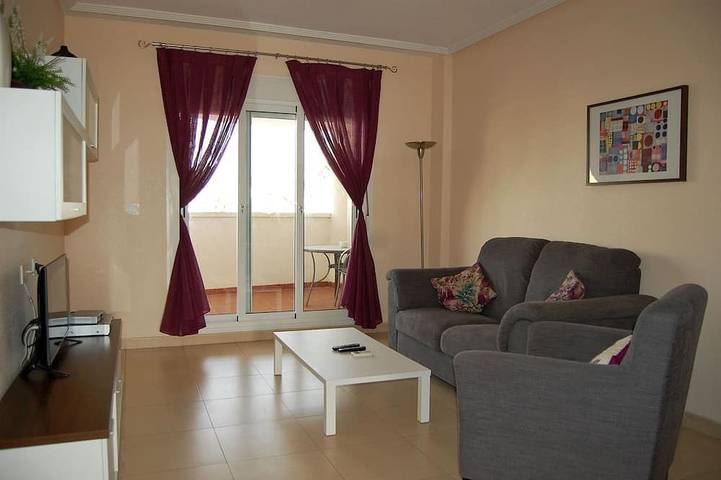 Appartement entier, Modern 2 Bed Apt 2 Min Villamartin Plaza, Golf & Beach in Villamartín (Orihuela), Orihuela