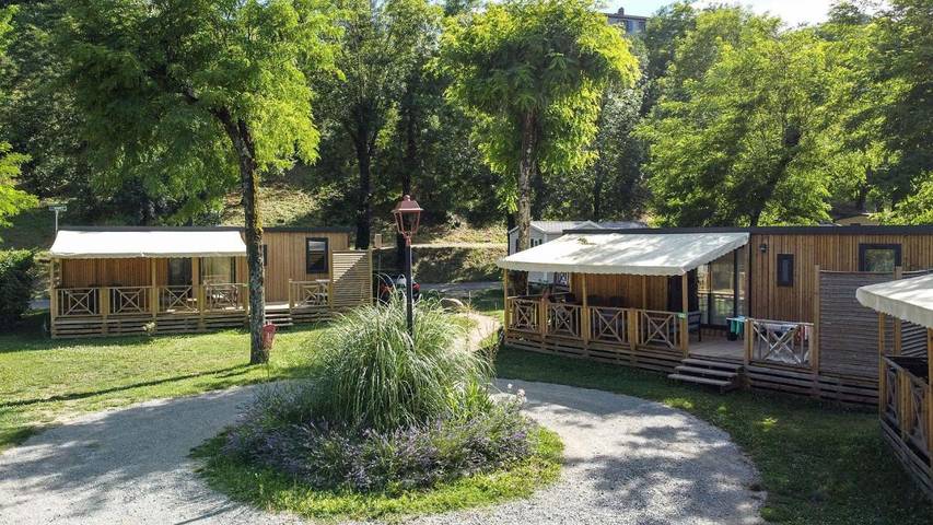 Location de vacances pour 6 personnes, avec bassin pour enfant ainsi que piscine et jardin, animaux acceptés à Sampzon - 3