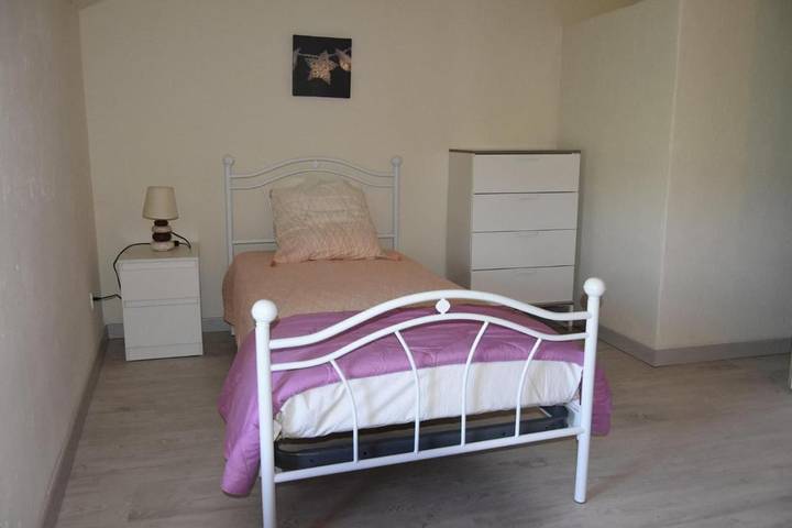 Location de vacances pour 6 personnes, avec terrasse ainsi que piscine et jardin à Entraigues-sur-la-Sorgue - 4