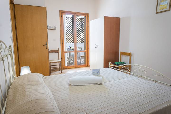 Location de vacances pour 8 personnes, avec vue sur l’océan et balcon, animaux acceptés à Porto Cesareo - 4