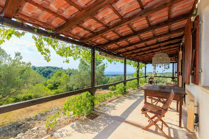 Designed farmhouse with Ebro Delta views in Tortosa, Costa Dorada