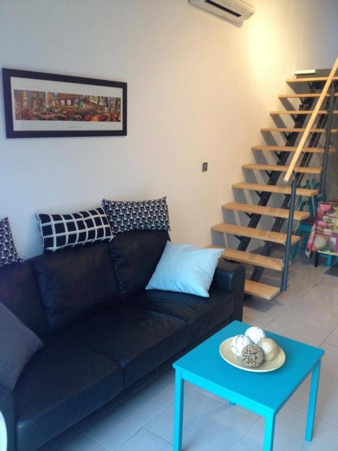 Gîte pour 2 personnes, avec vue et jardin à Grans - 2