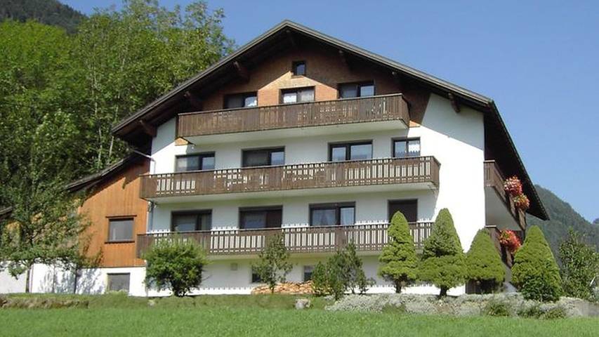 Ferienwohnung für 6 Personen, mit Balkon in Bezau
