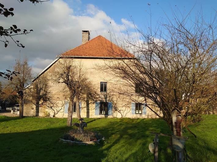 Location de vacances pour 2 personnes, avec vue ainsi que jardin et piscine à Dampierre-sur-Salon - 4