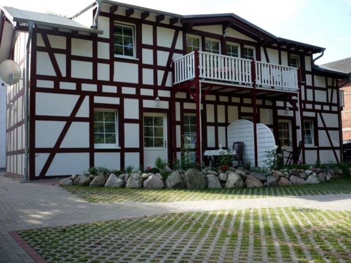 Ferienwohnung für 4 Personen, mit Balkon, kinderfreundlich in Binz - 2