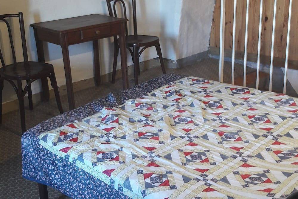 A Riols maison restaurée dans un hameau pitoresque du Haut languedoc in Riols, Région de Béziers