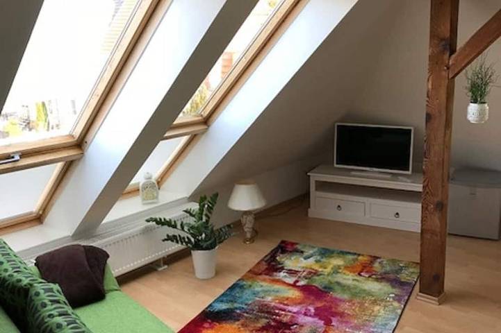 Ganze Wohnung, Liebevoll eingerichtete Ferienwohnung im Dg in Zwenkau, Zwenkauer See