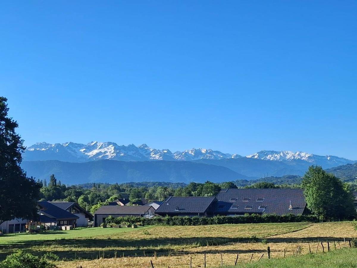 Appartement entier, Two-Bedroom Apartment in Saint-Baldoph, Région de Chambéry
