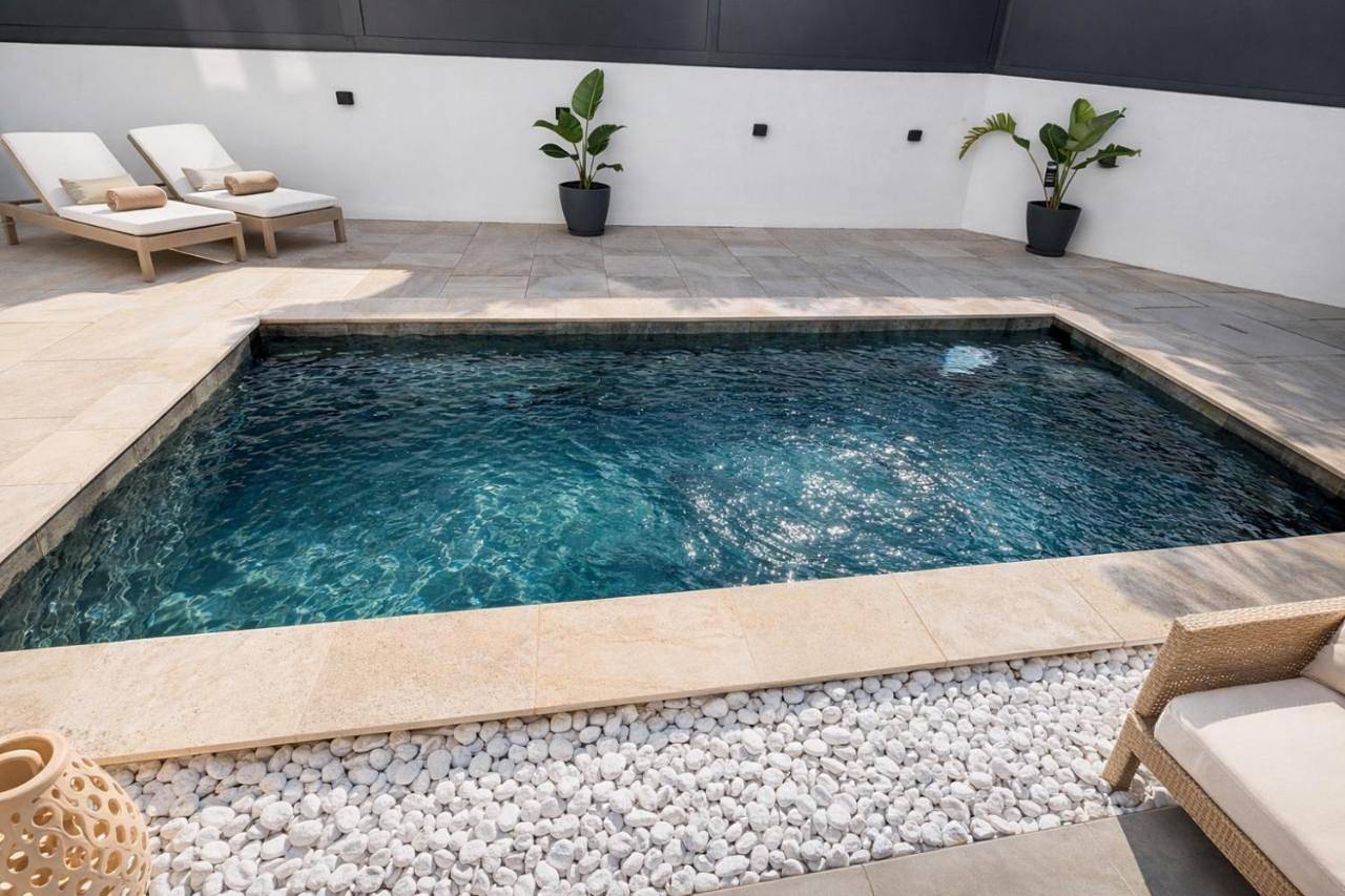 Villa 4 chambres avec piscine en bord de mer in La Garde, Côte méditerranéenne (France)