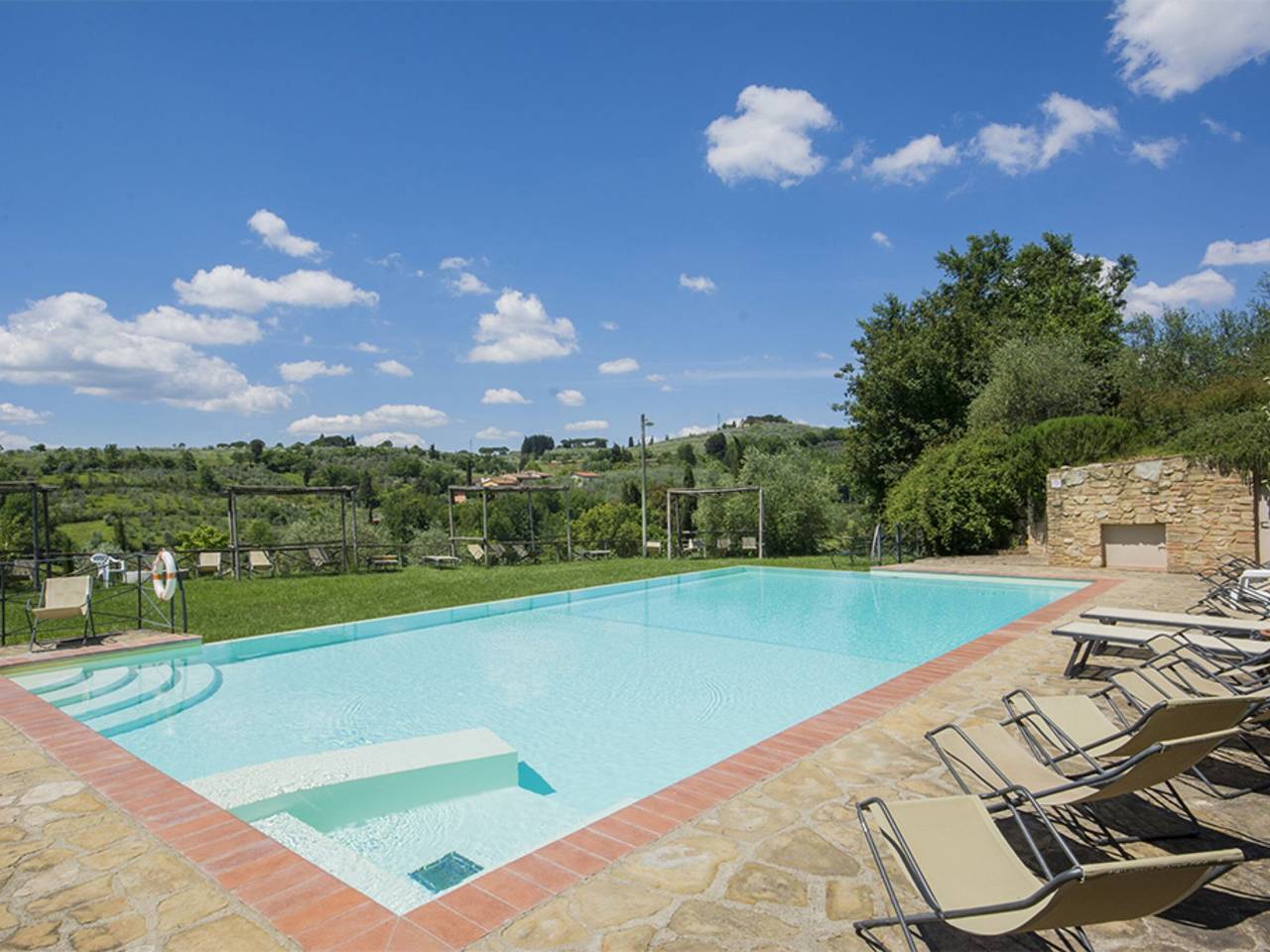 Appartamento intero, Agriturismo Il Melo con vista sulle montagne, piscina in comune e Wi-Fi in Bagno a Ripoli, Firenze province