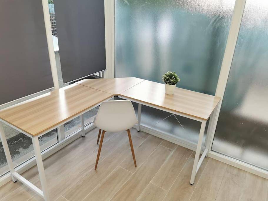 Appartement entier, One-Bedroom Apartment in Saint-Germain-en-Laye, Yvelines