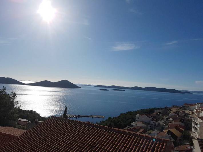 Ferienwohnung für 2 Personen, mit Balkon und Garten sowie Ausblick in Drage