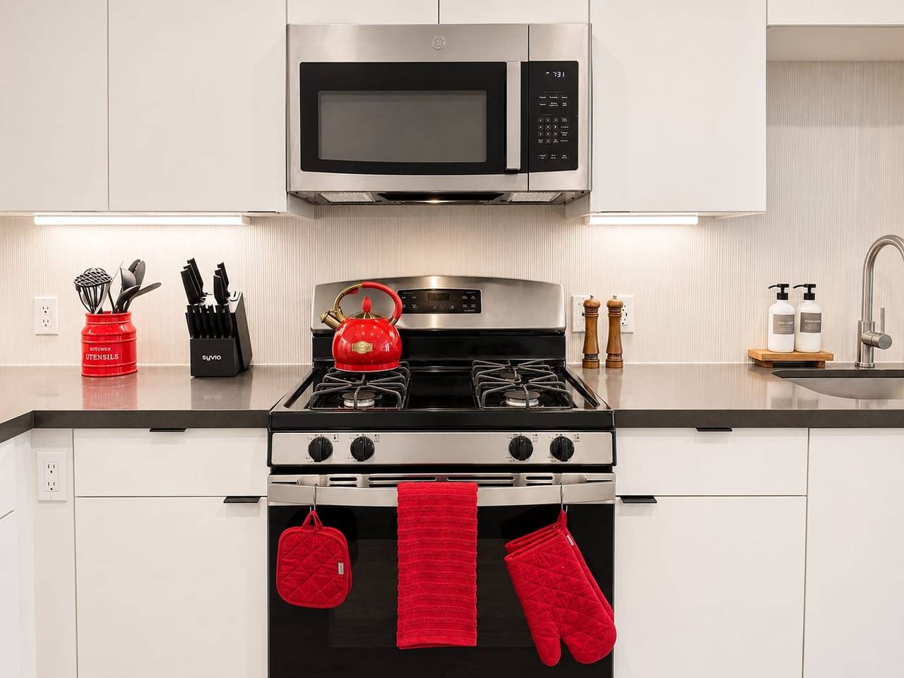 Geheel appartement, Luxury Stay Near Disneyland   Pool     Gym     Free Parking in Santa Ana, Orange County