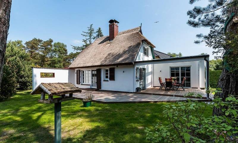 Ferienhaus für 6 Personen, mit Terrasse und Garten am Dierhagen Strand