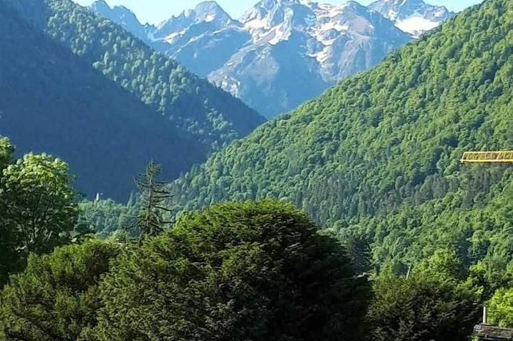 Location de vacances pour 4 personnes, avec balcon à Bagnères-de-Luchon