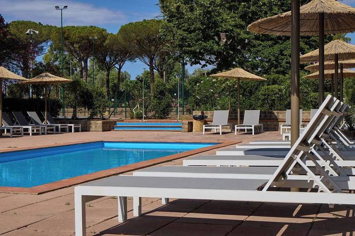 Angenehme Wohnung in einem Ferienhaus für 5 Leute mit  W-Lan, Klimaanlage, Pool, Tv und Terrasse in Capalbio, Grosseto Provinz