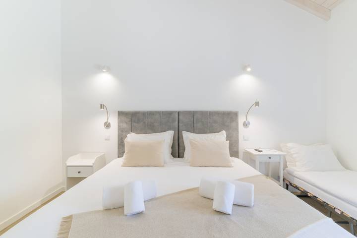 Vacation rental for 3 people, with yard in Alentejo