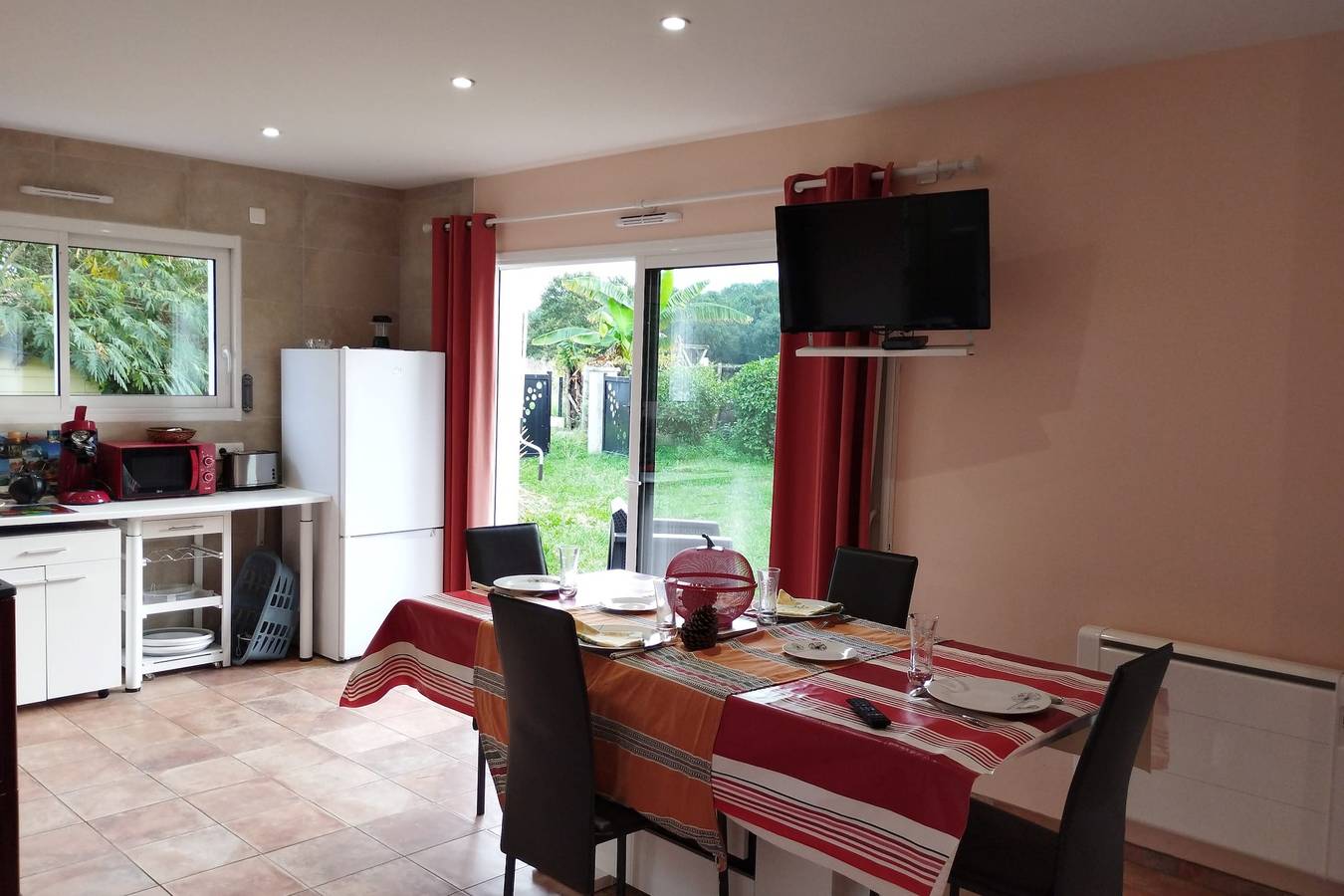 Charming house with garden and terrace in Léon (France), Côte d’Argent