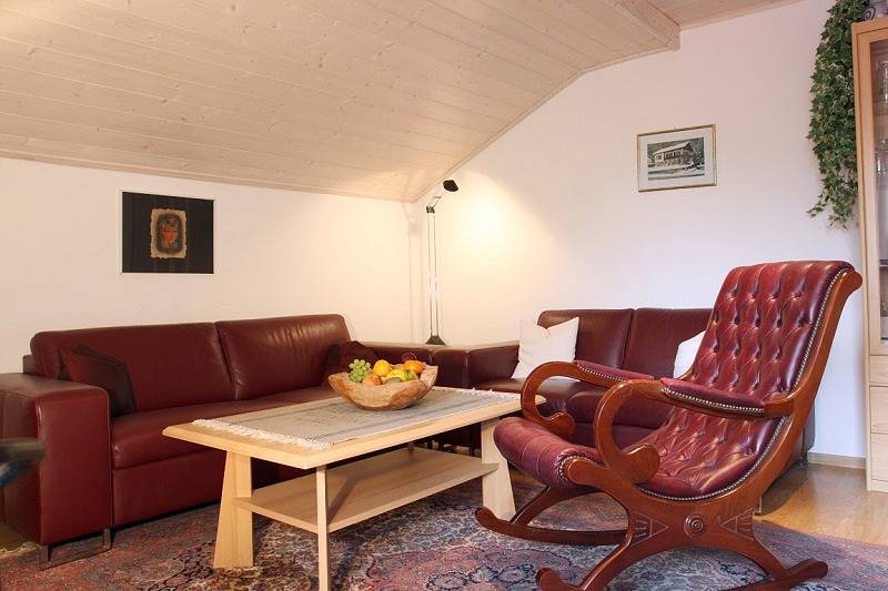 Ganze Ferienwohnung, Ferienwohnung Genzinger - Ferienwohnung Hochplatte für 2-4 Personen (65 qm, Og) in Bernau am Chiemsee, Chiemsee